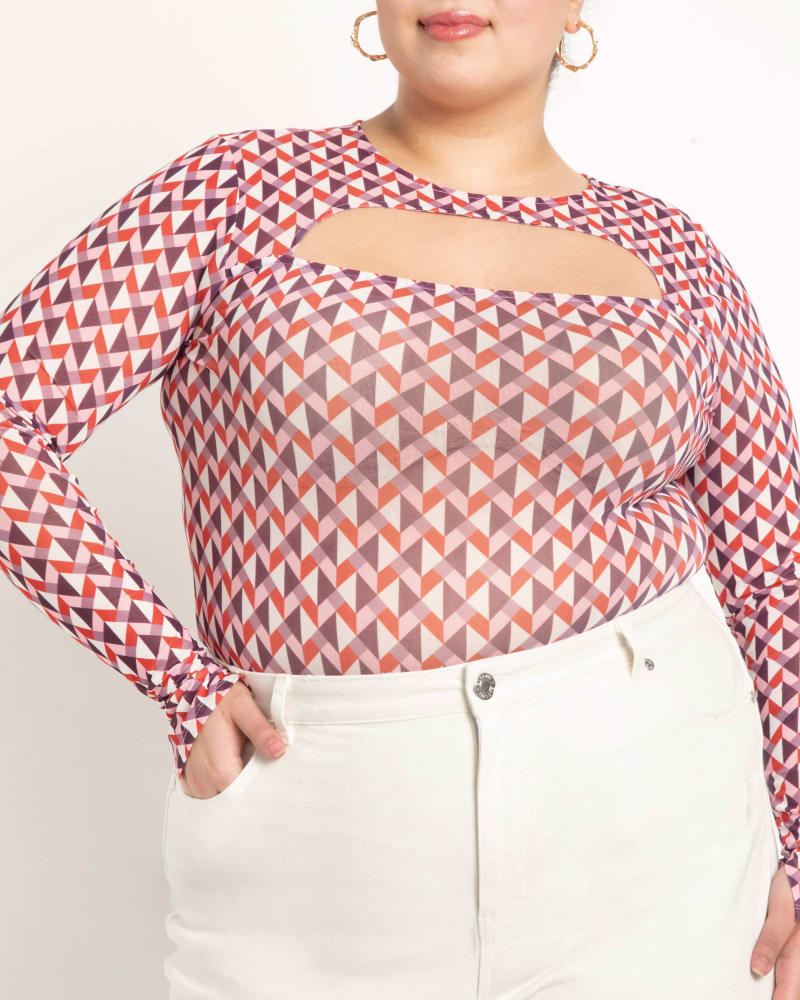 Front of a model wearing a size 14|16 Emma Cutout Detail Top in A Cute Angle by ELOQUII. | dia_product_style_image_id:203991
